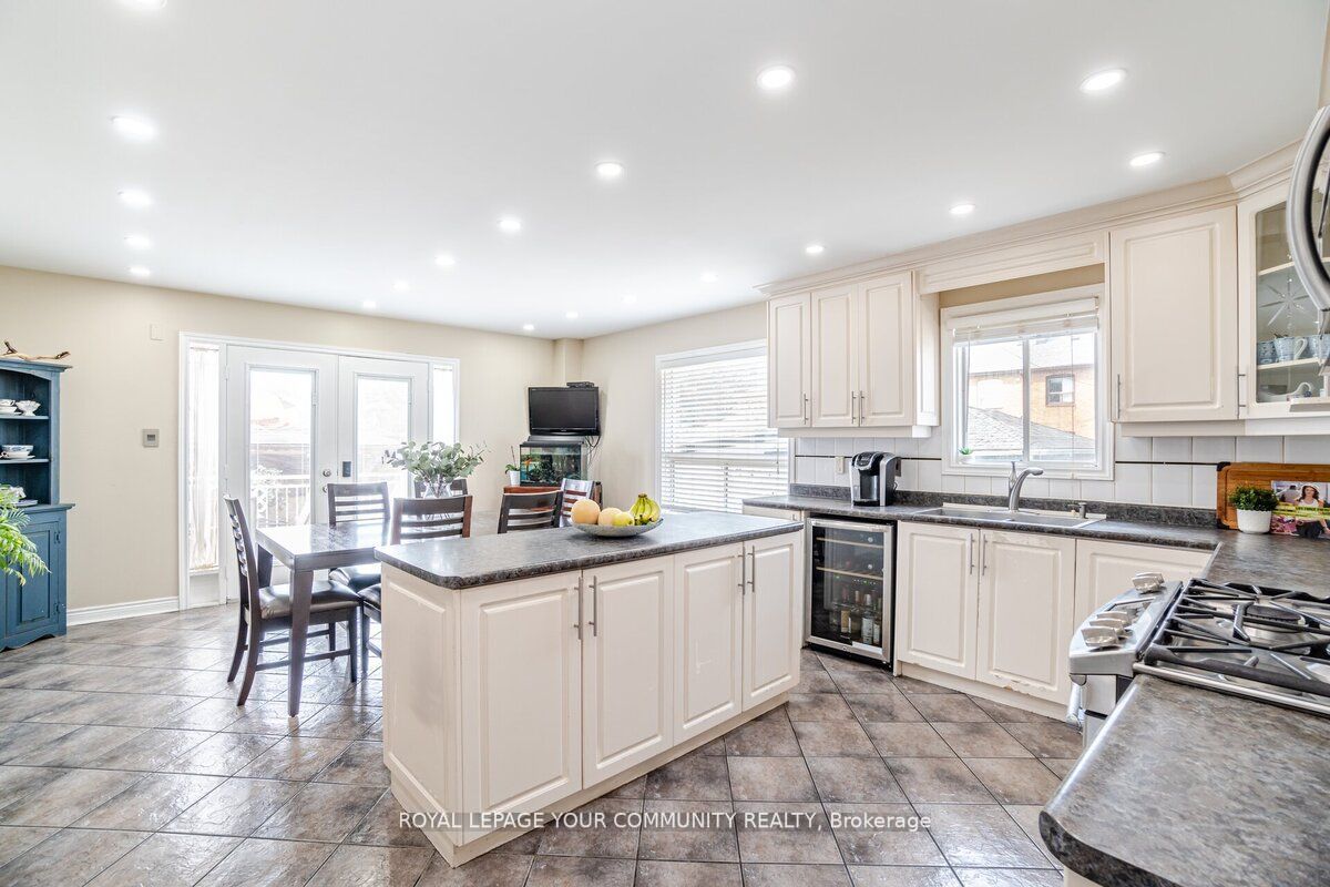 127 Chandos Ave