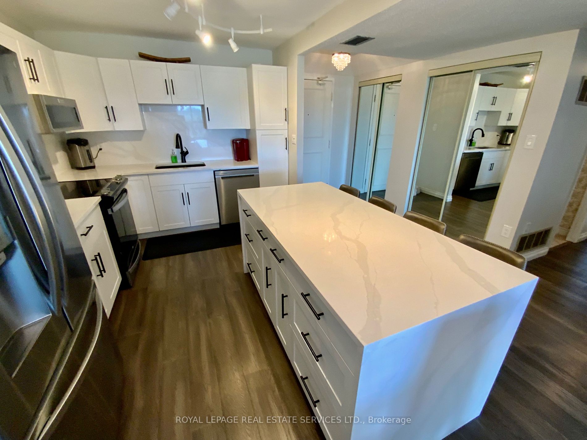 102 Bronte Road, #411