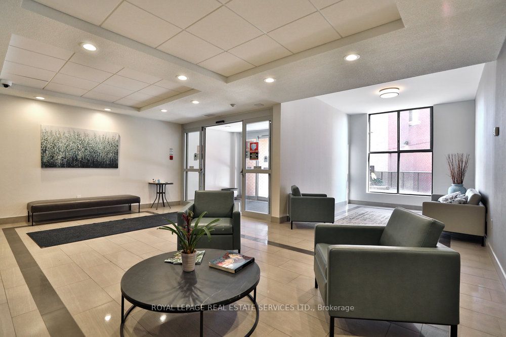 102 Bronte Road, #411