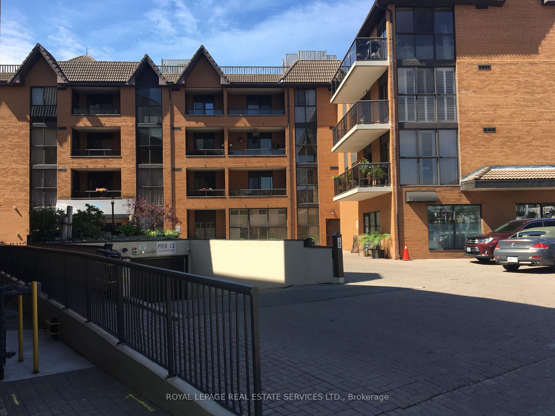 102 Bronte Road, #411