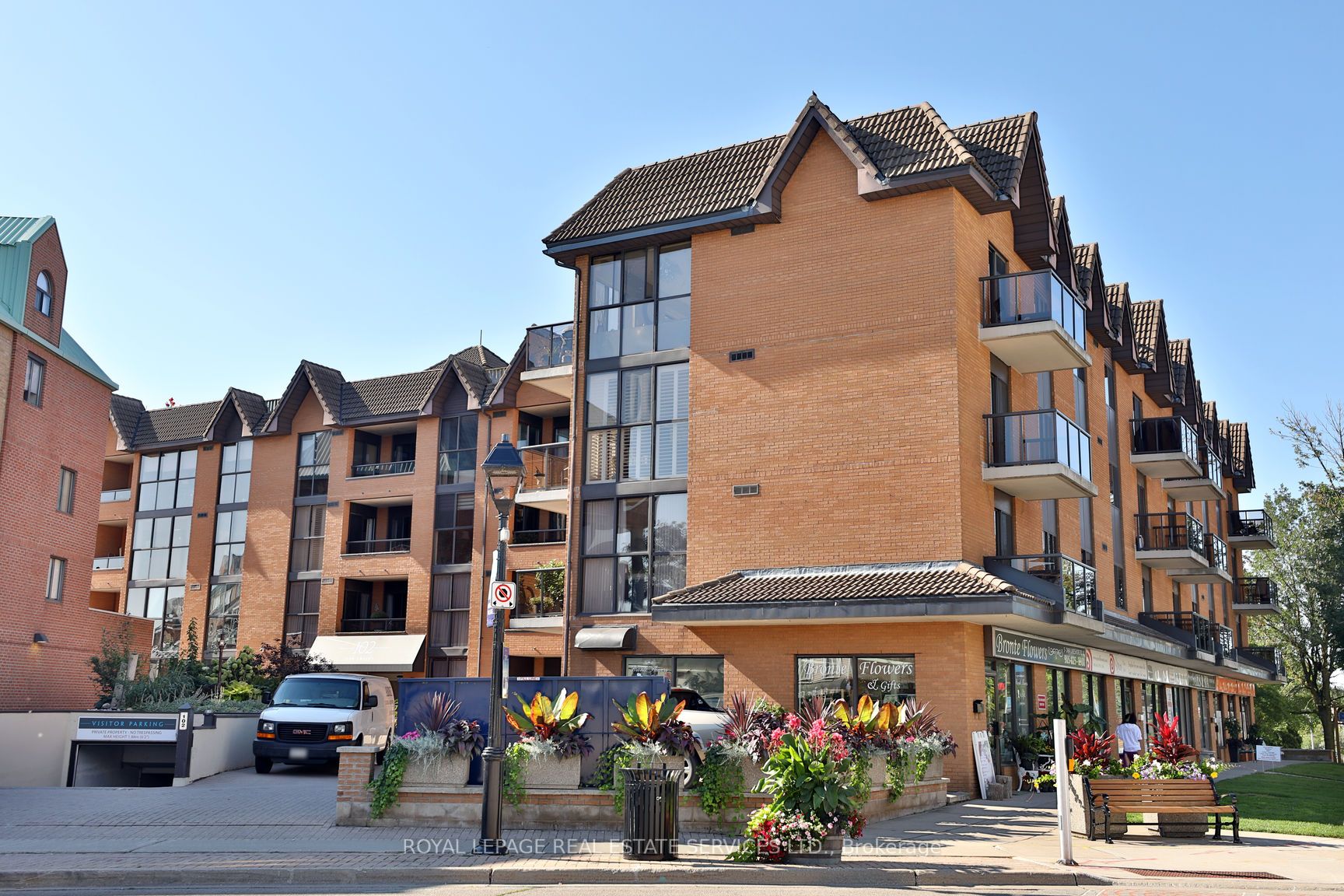 102 Bronte Road, #411