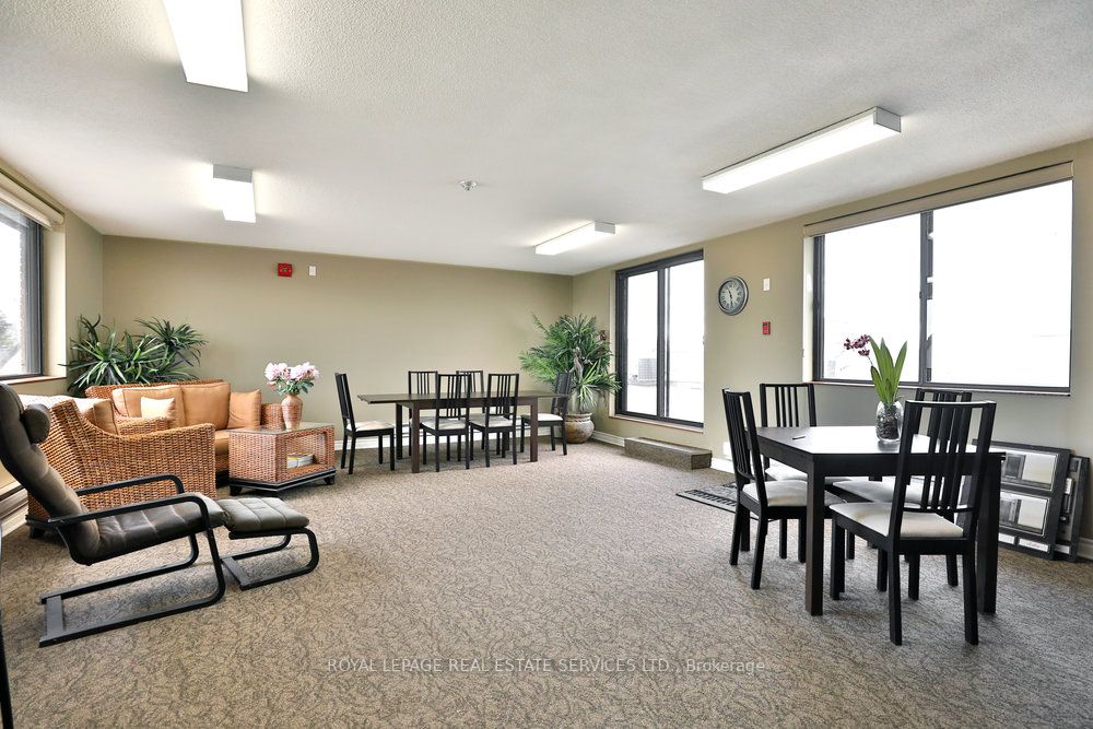102 Bronte Road, #411
