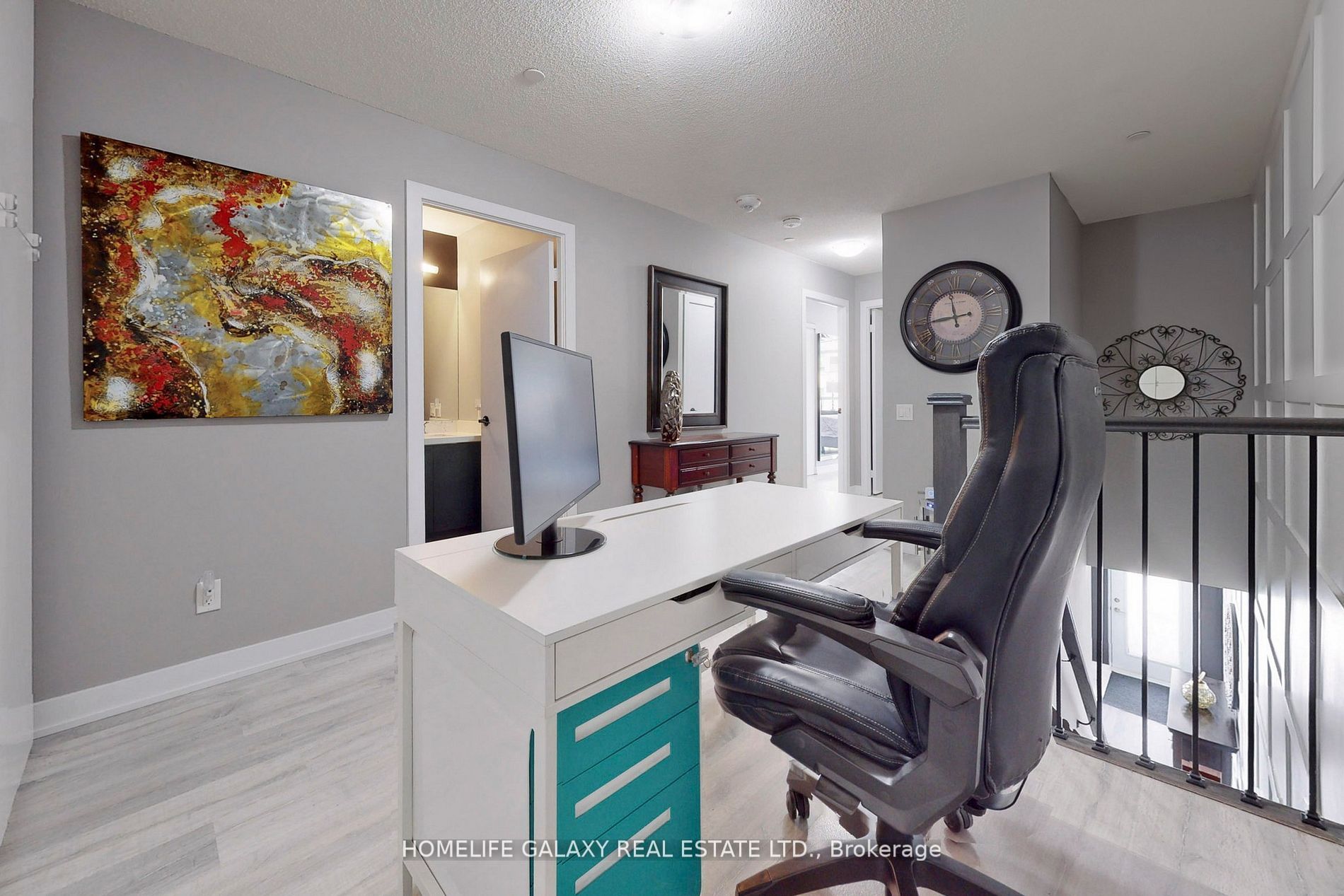 251 Manitoba St, #101
