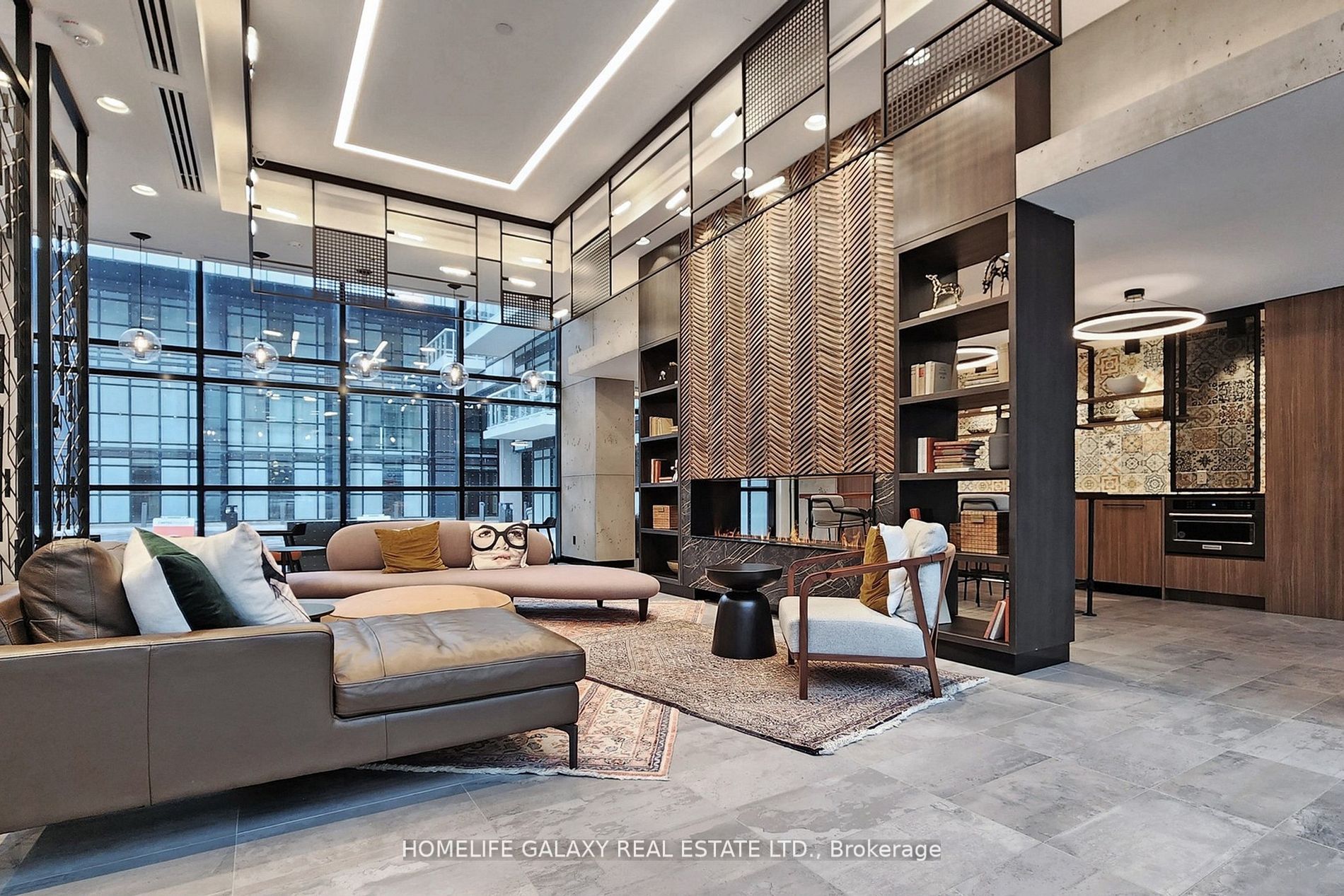 251 Manitoba St, #101