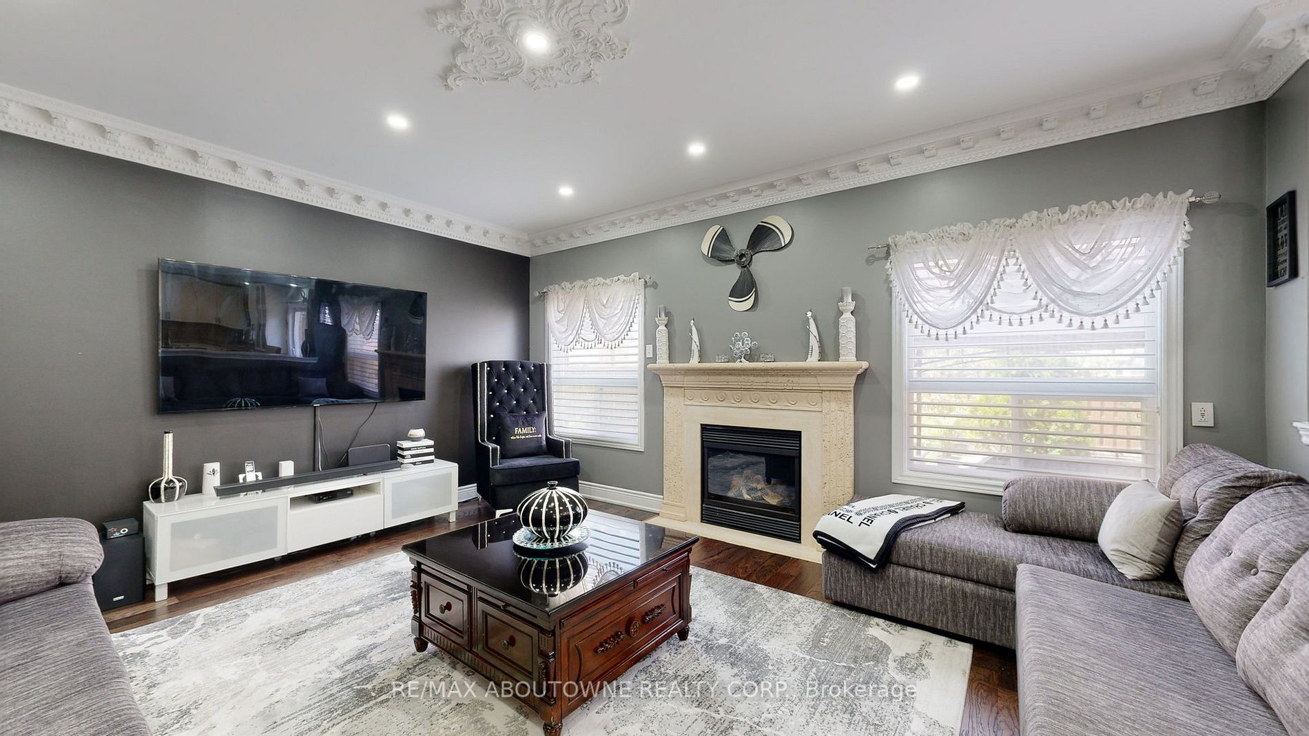 24 Harthill Crt N