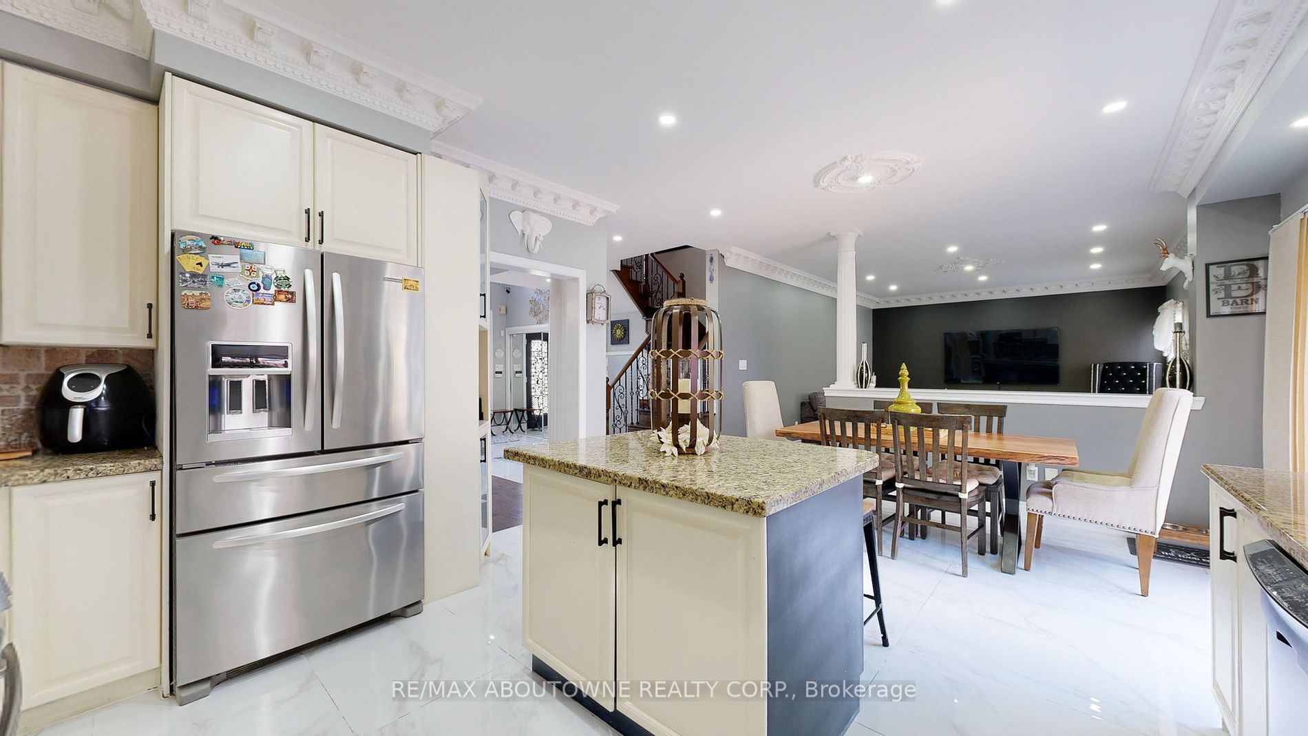 24 Harthill Crt N