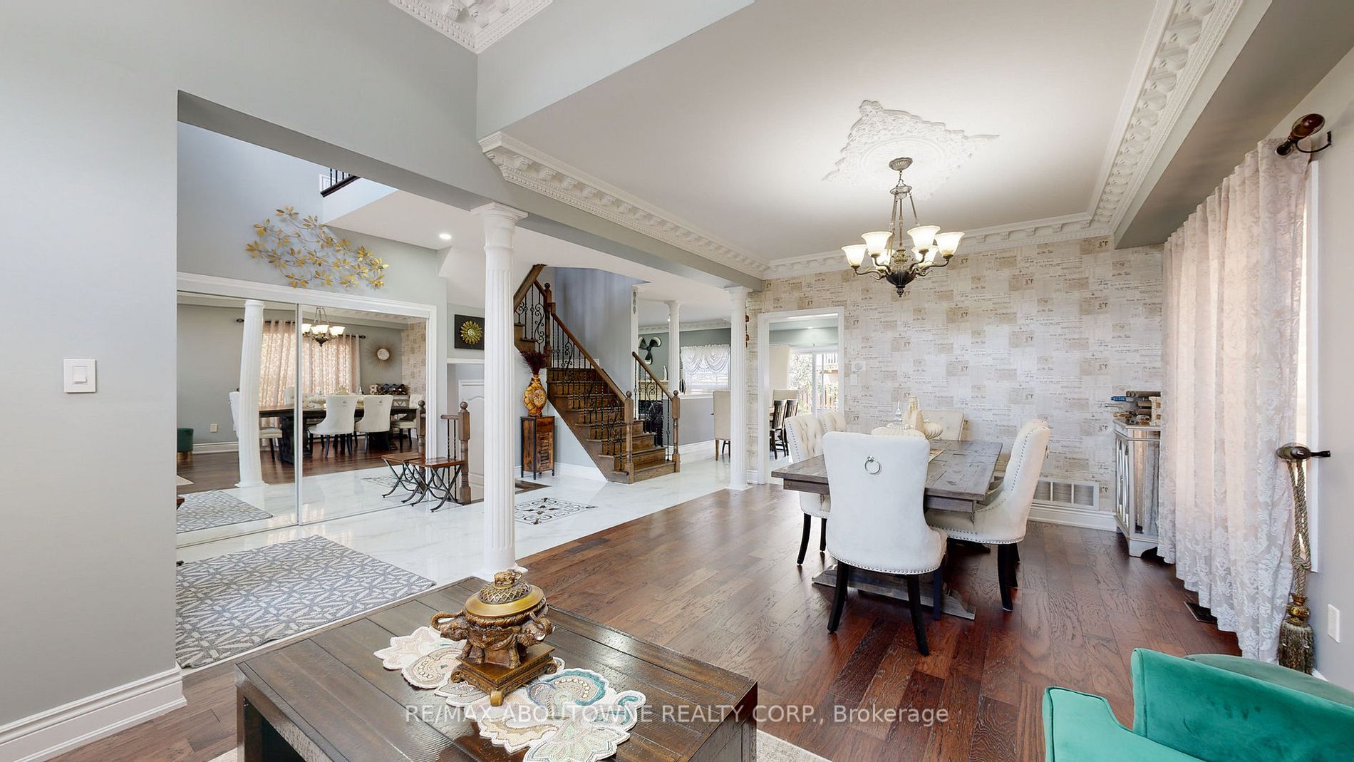 24 Harthill Crt N