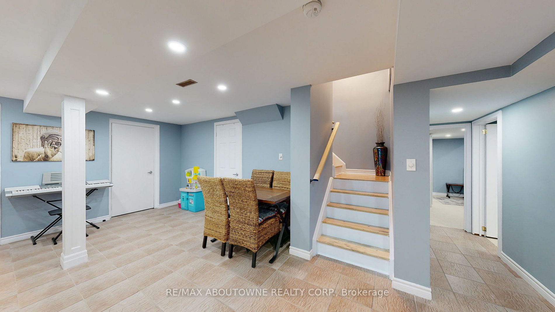 24 Harthill Crt N