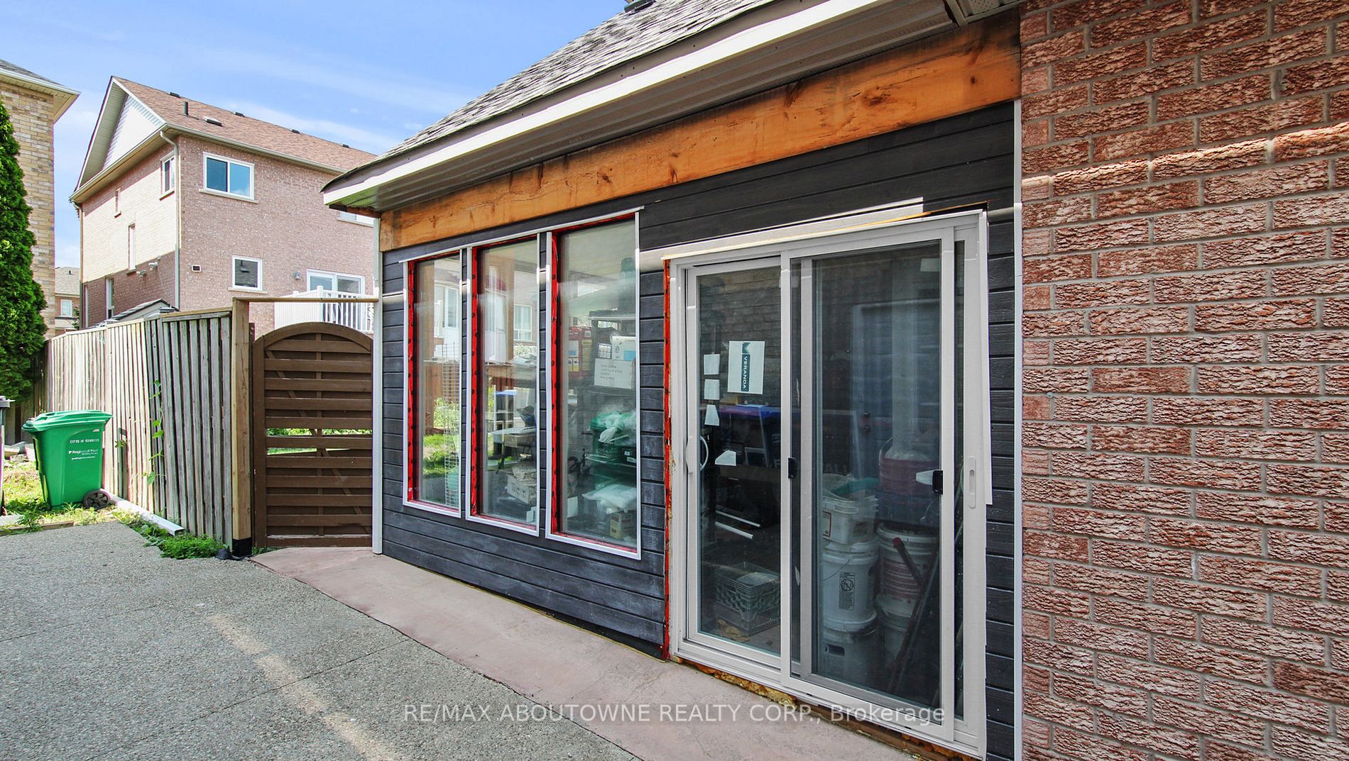 24 Harthill Crt N