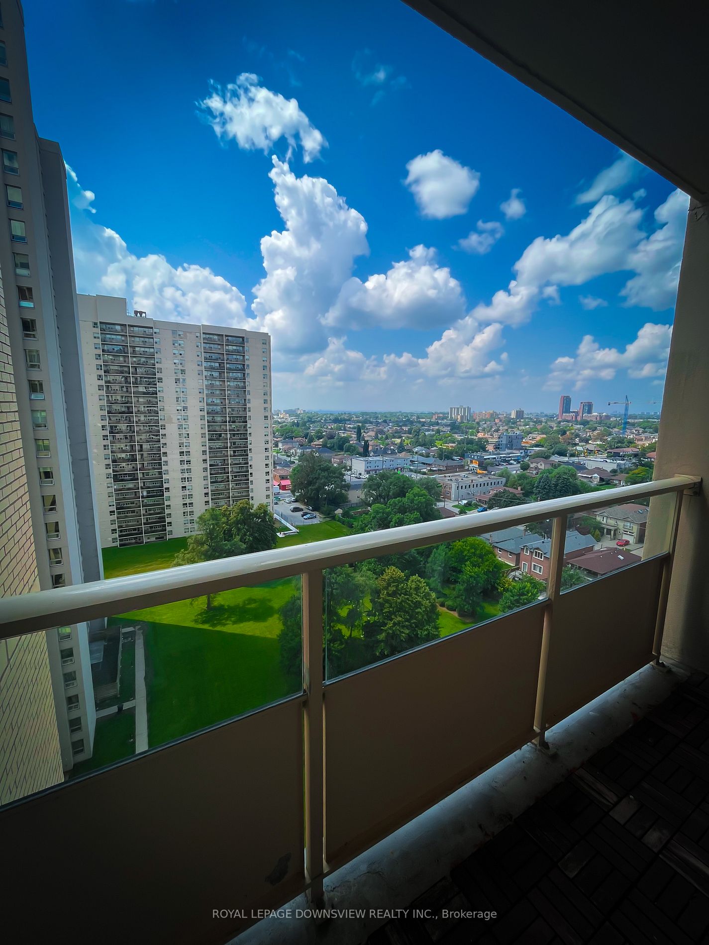 360 Ridelle Ave, #1511