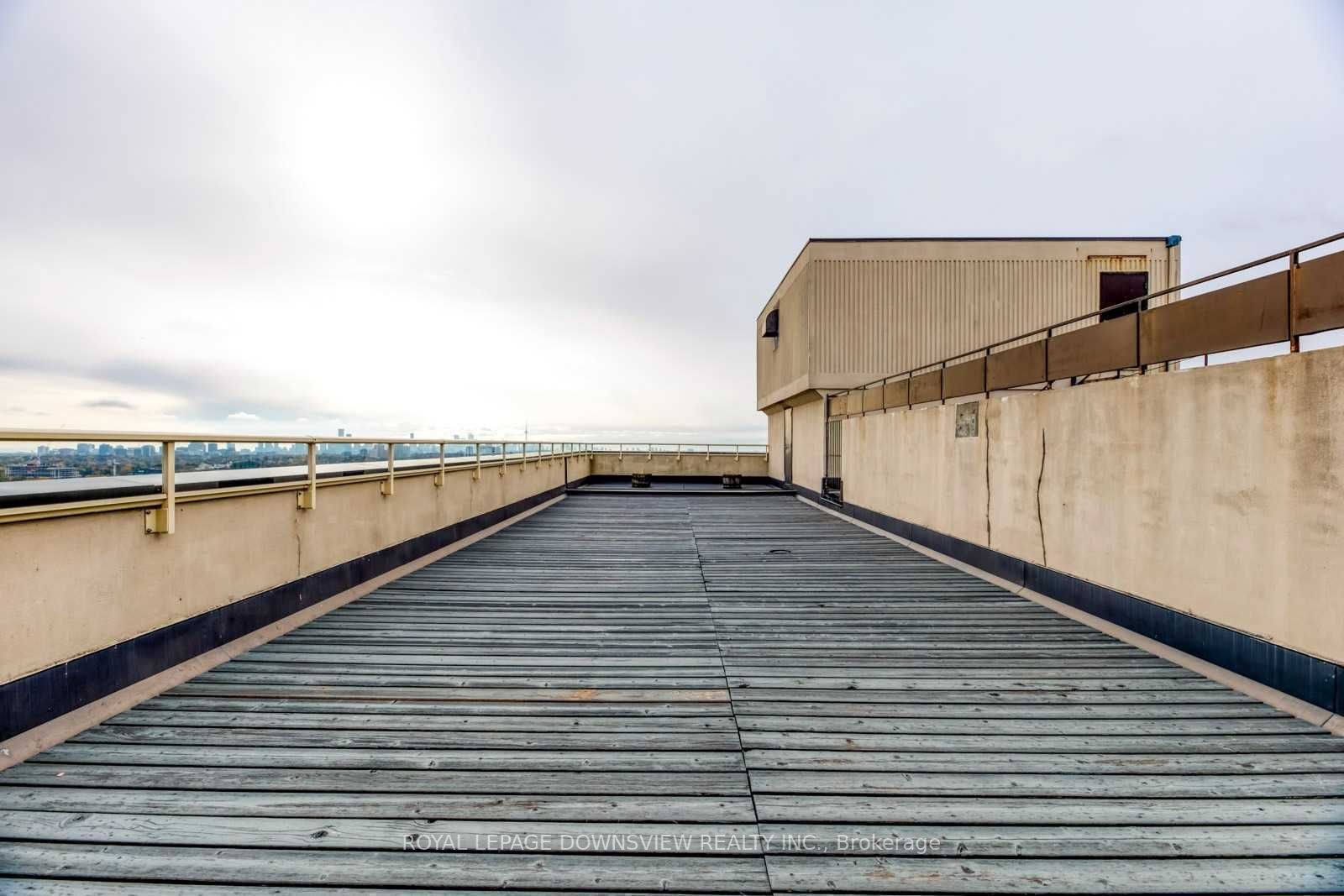 360 Ridelle Ave, #1511