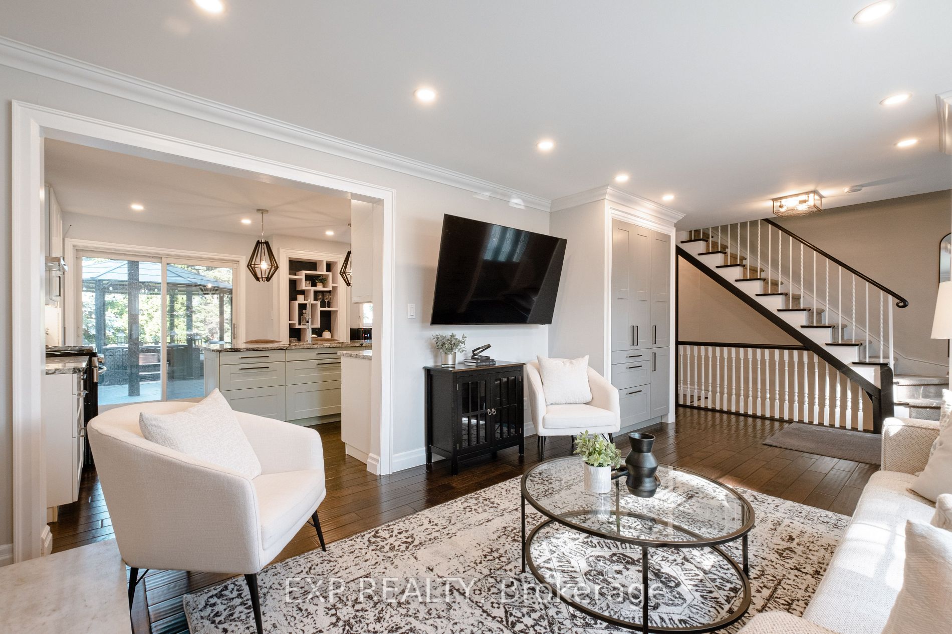 8 Bain Crt