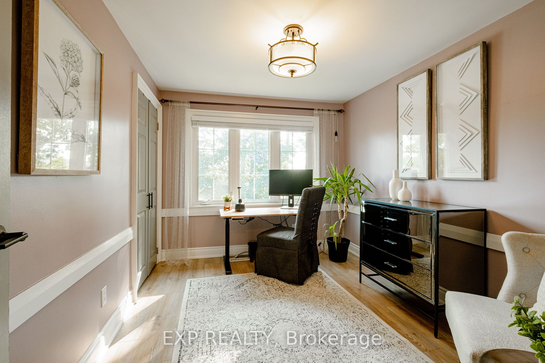 8 Bain Crt