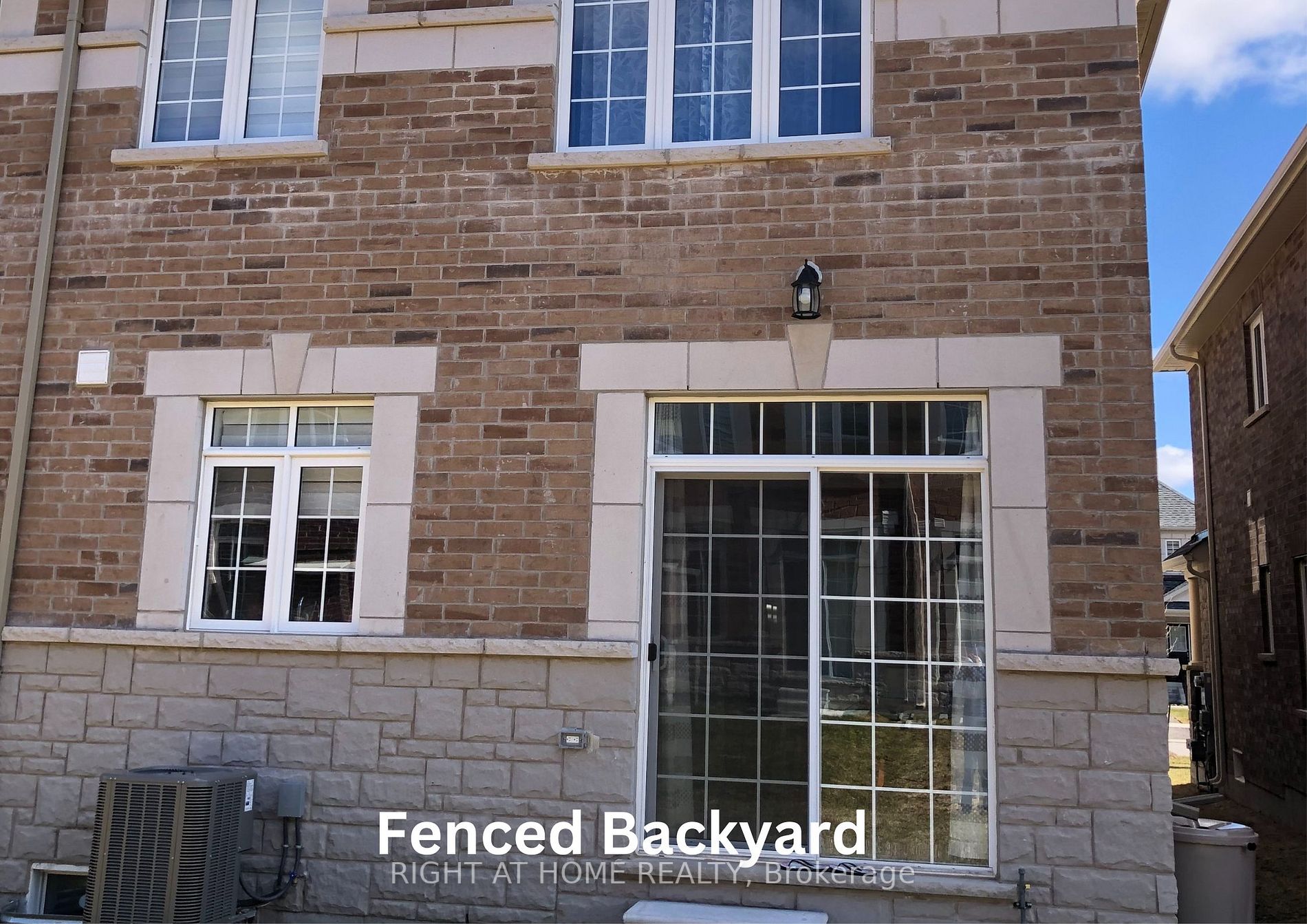 17 Overstone Rd