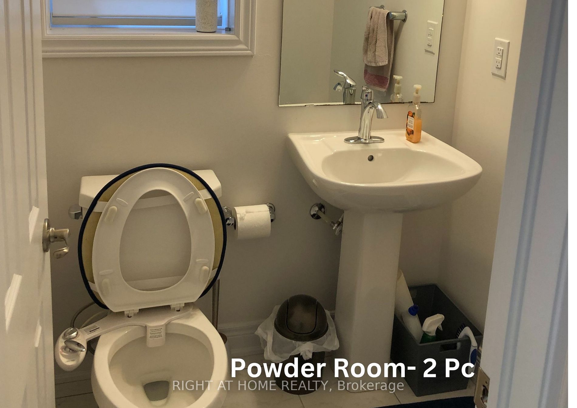 17 Overstone Rd
