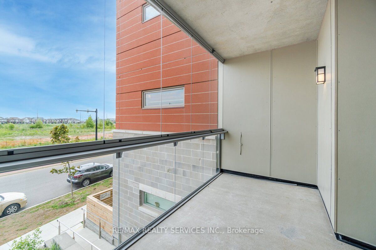 200 Lagerfeld Dr, #210