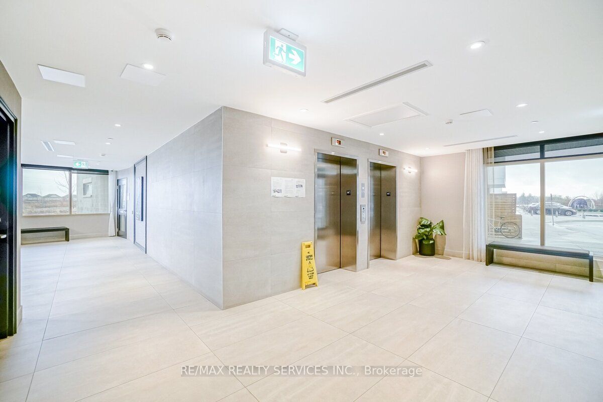 200 Lagerfeld Dr, #210