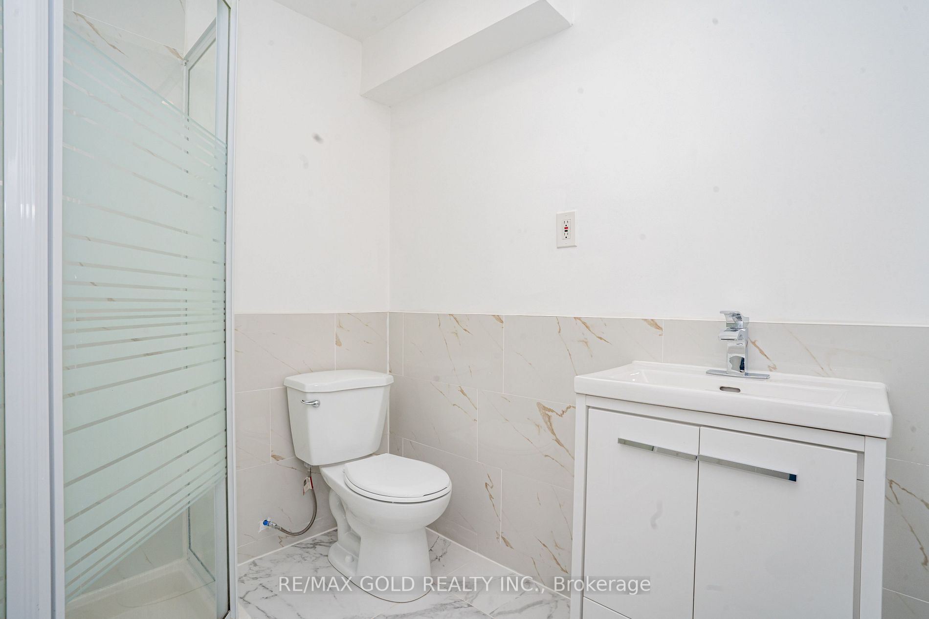 20 Nipigon Crt