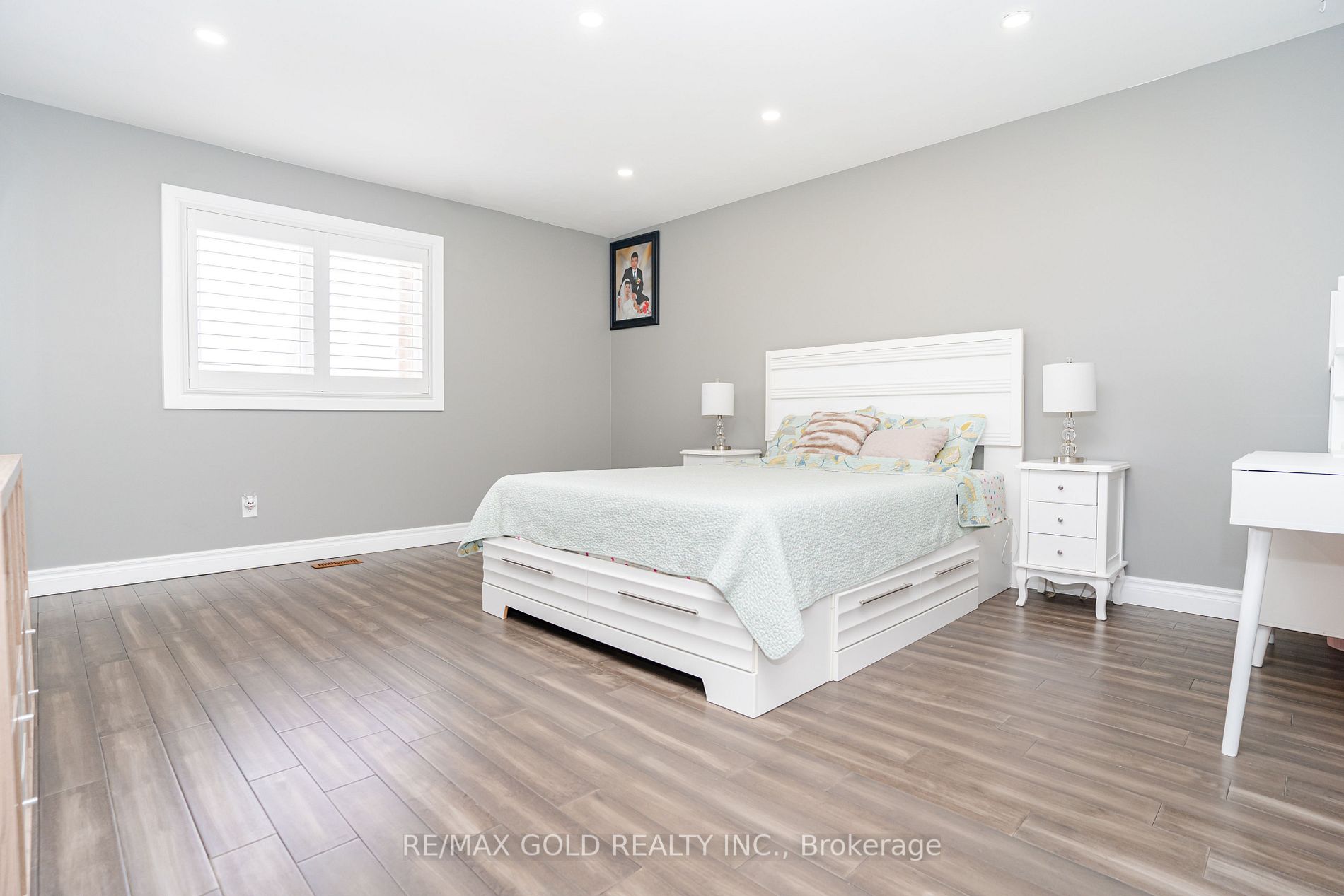 20 Nipigon Crt