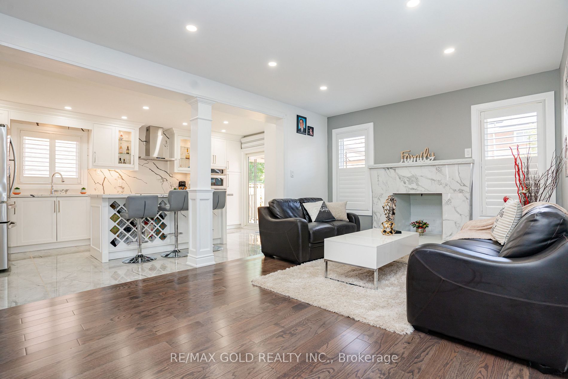 20 Nipigon Crt