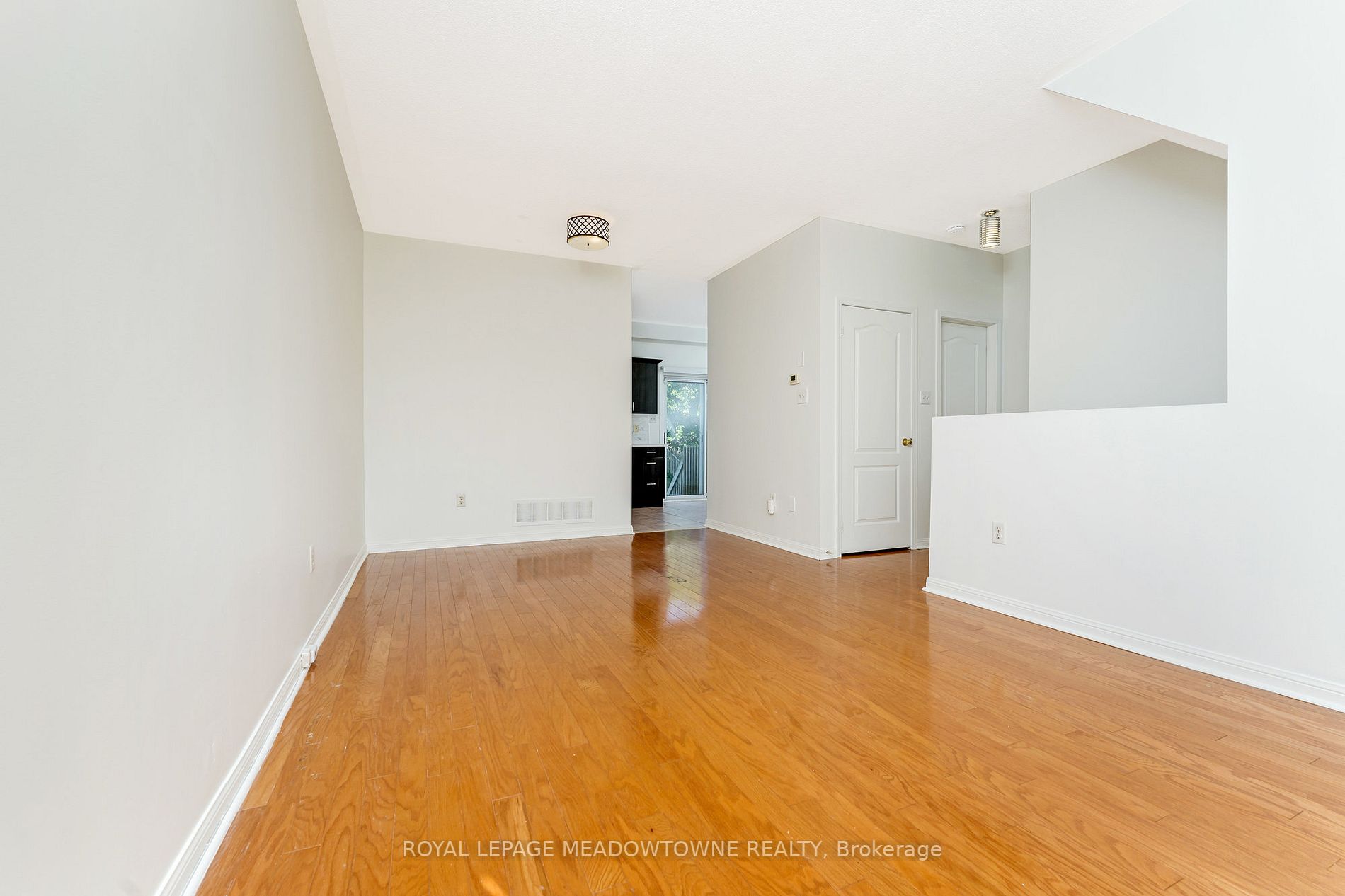 52 Atwood Ave