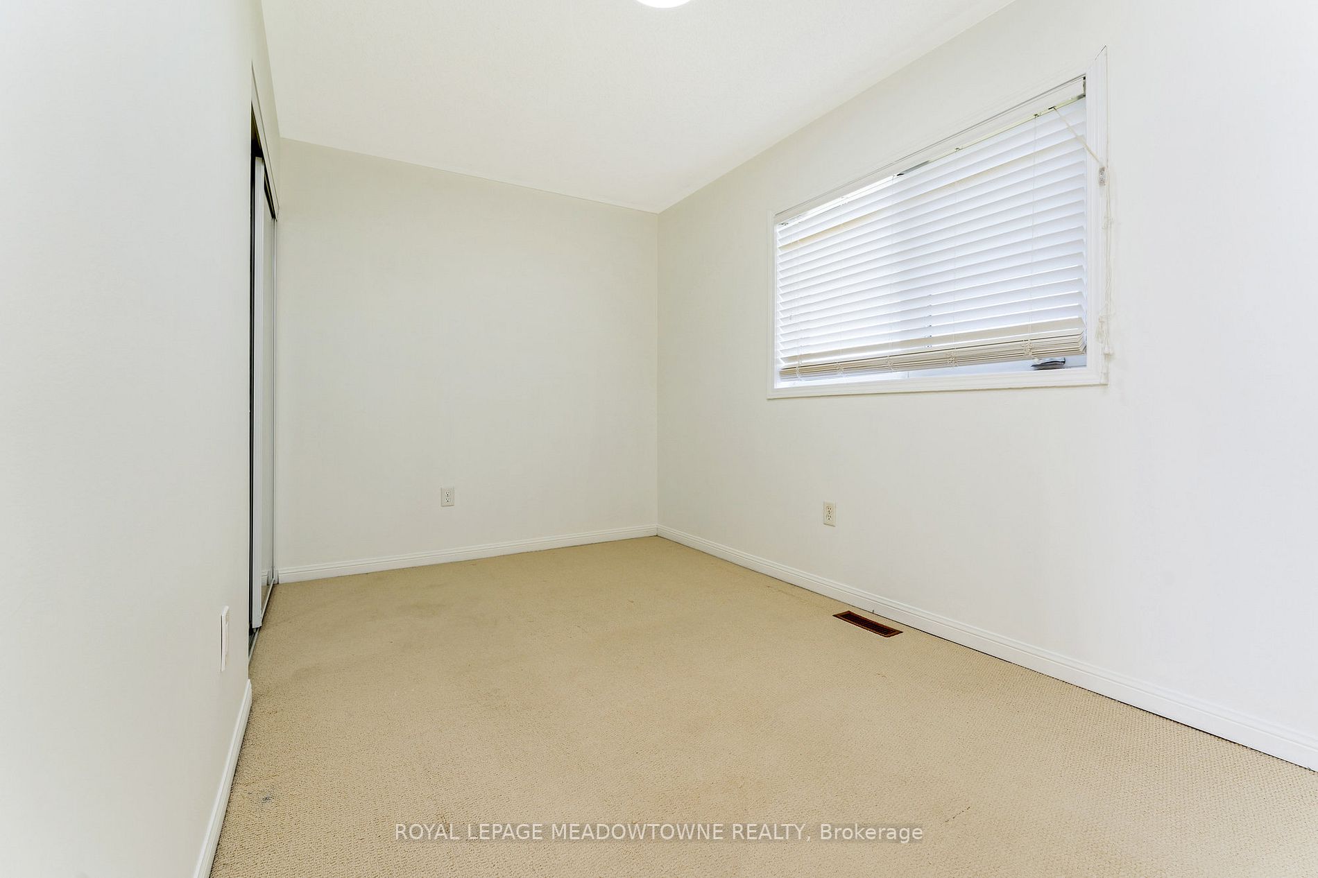 52 Atwood Ave