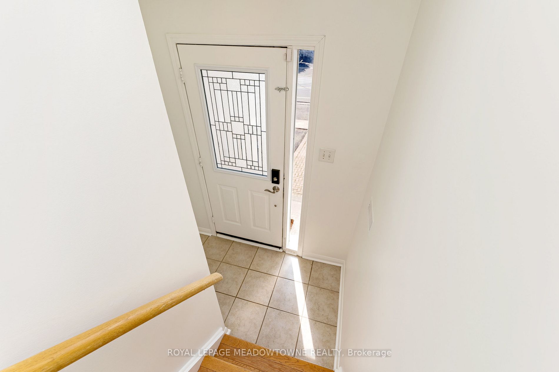 52 Atwood Ave