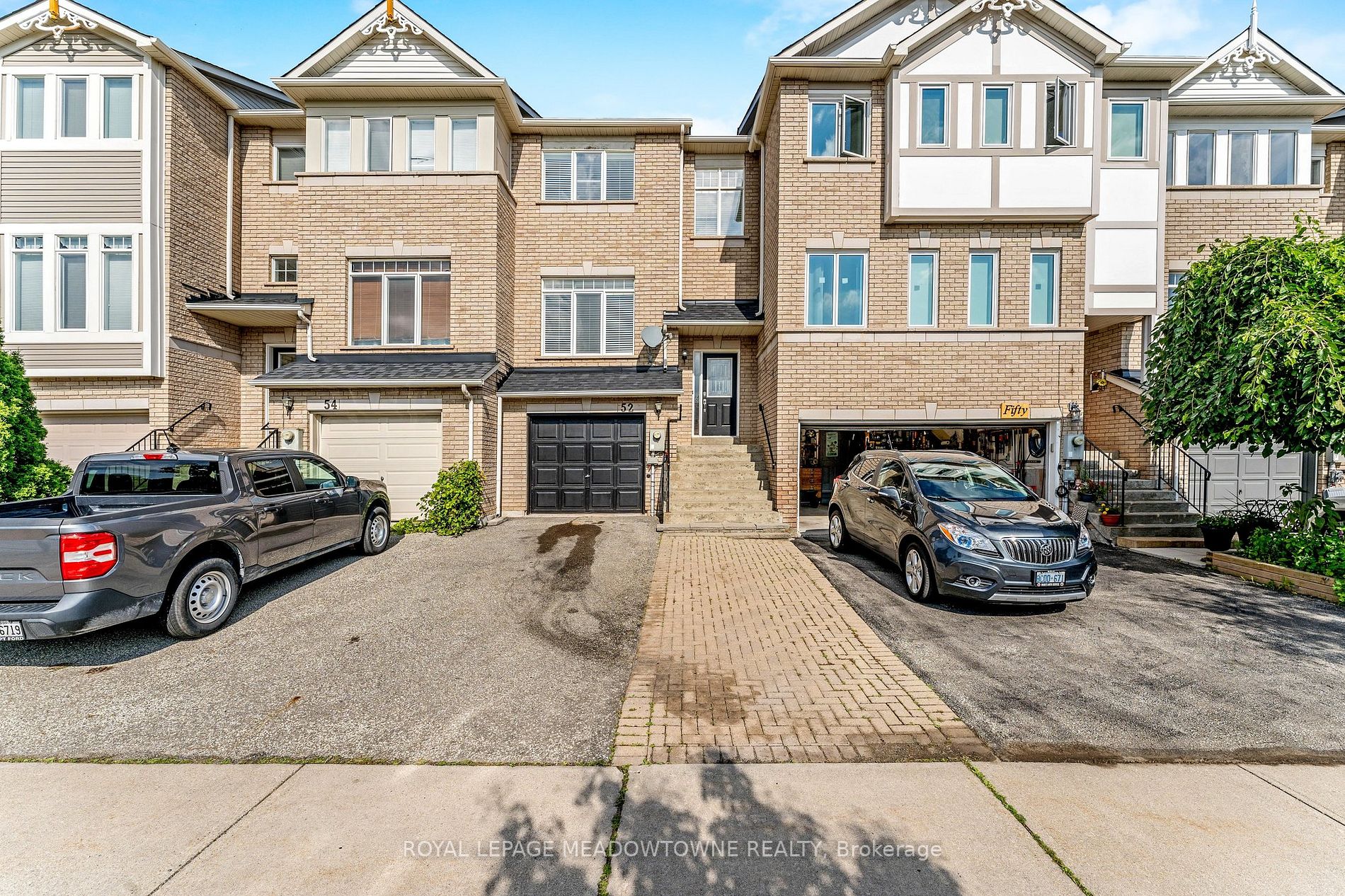 52 Atwood Ave