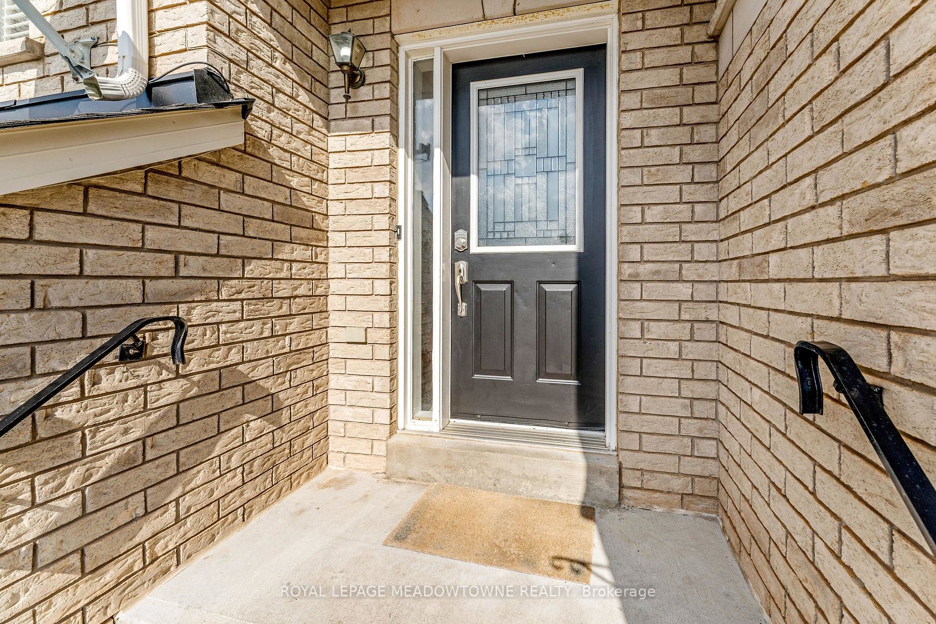 52 Atwood Ave