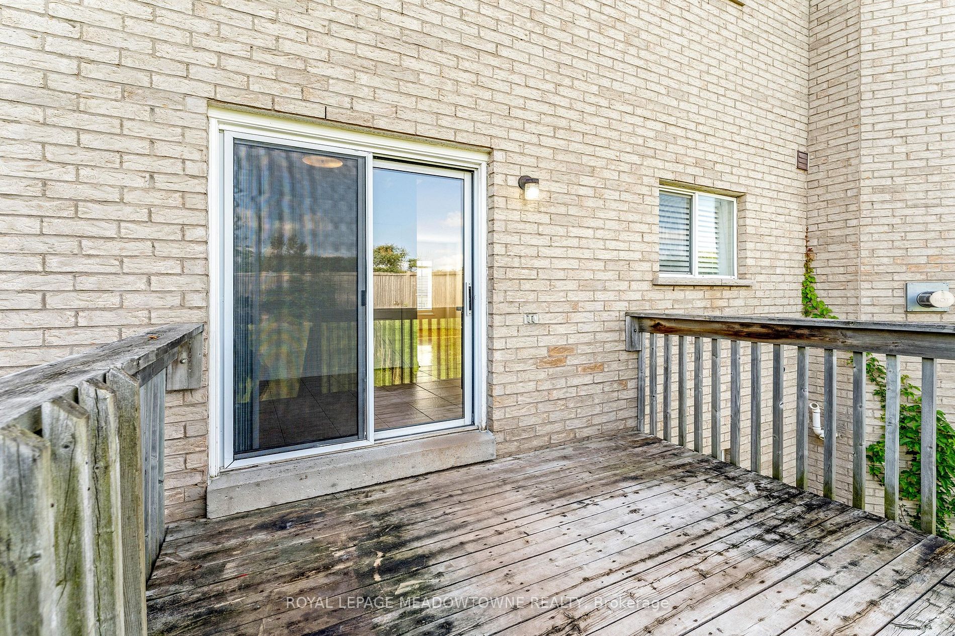 52 Atwood Ave