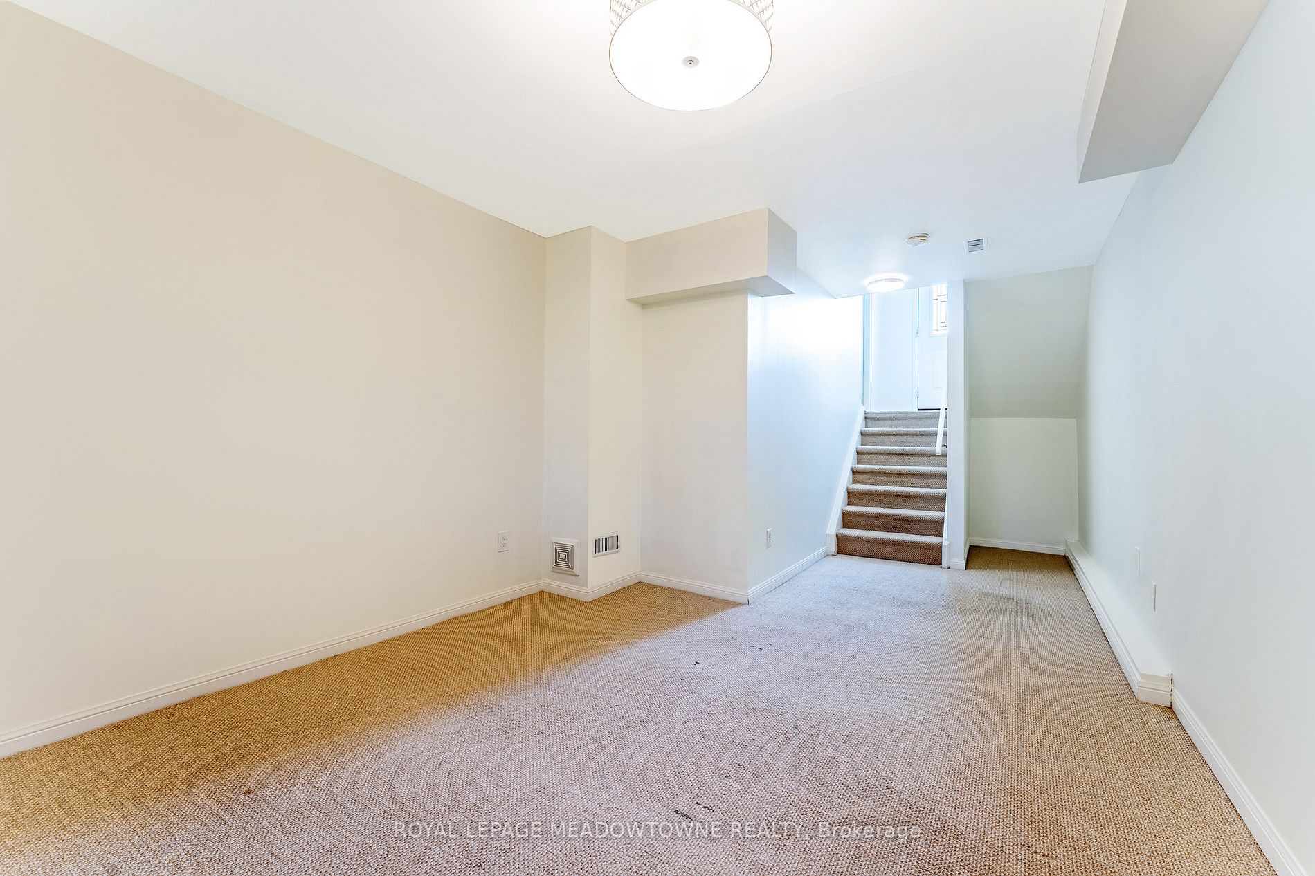 52 Atwood Ave