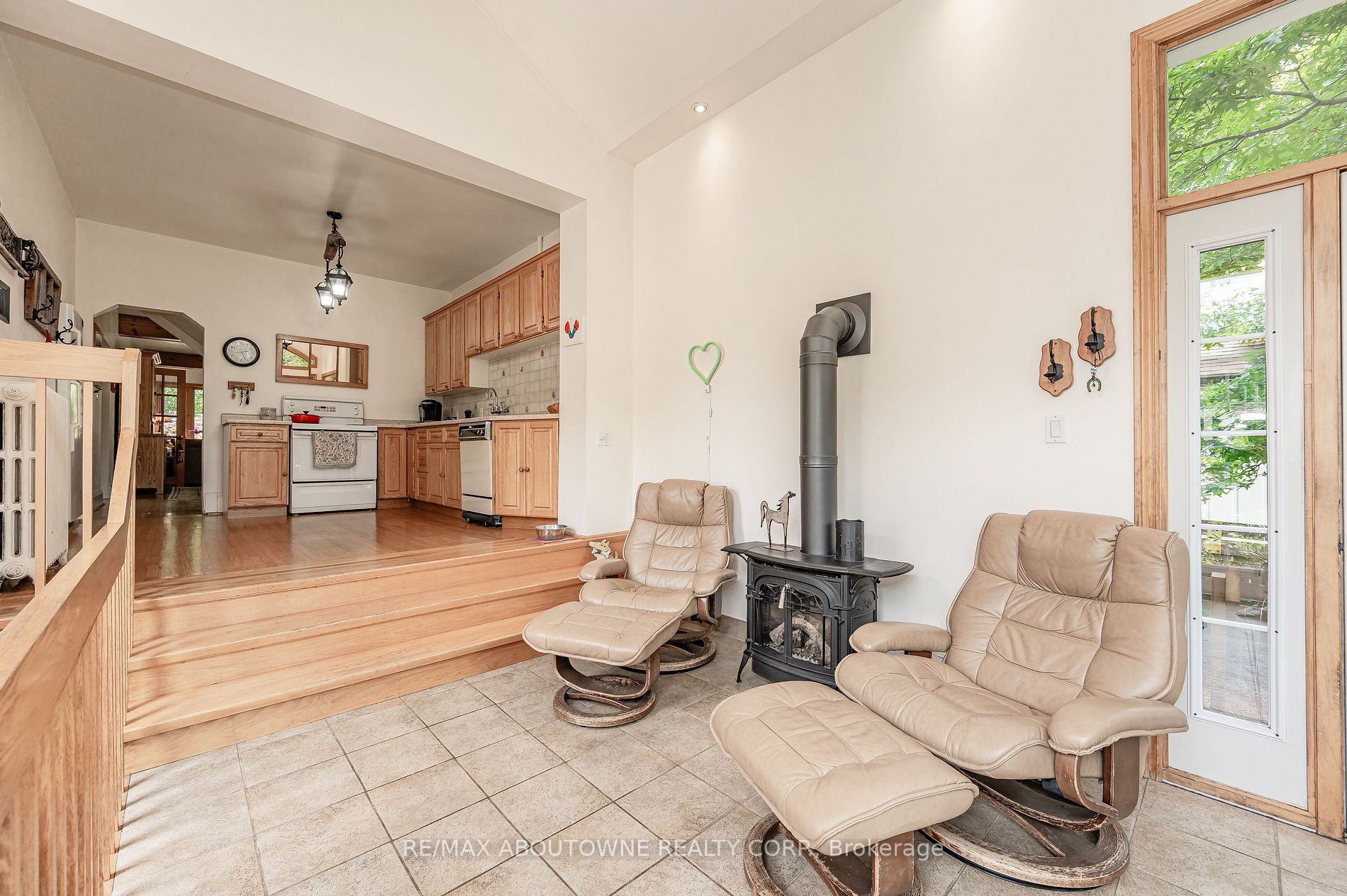 32 Wenonah Dr