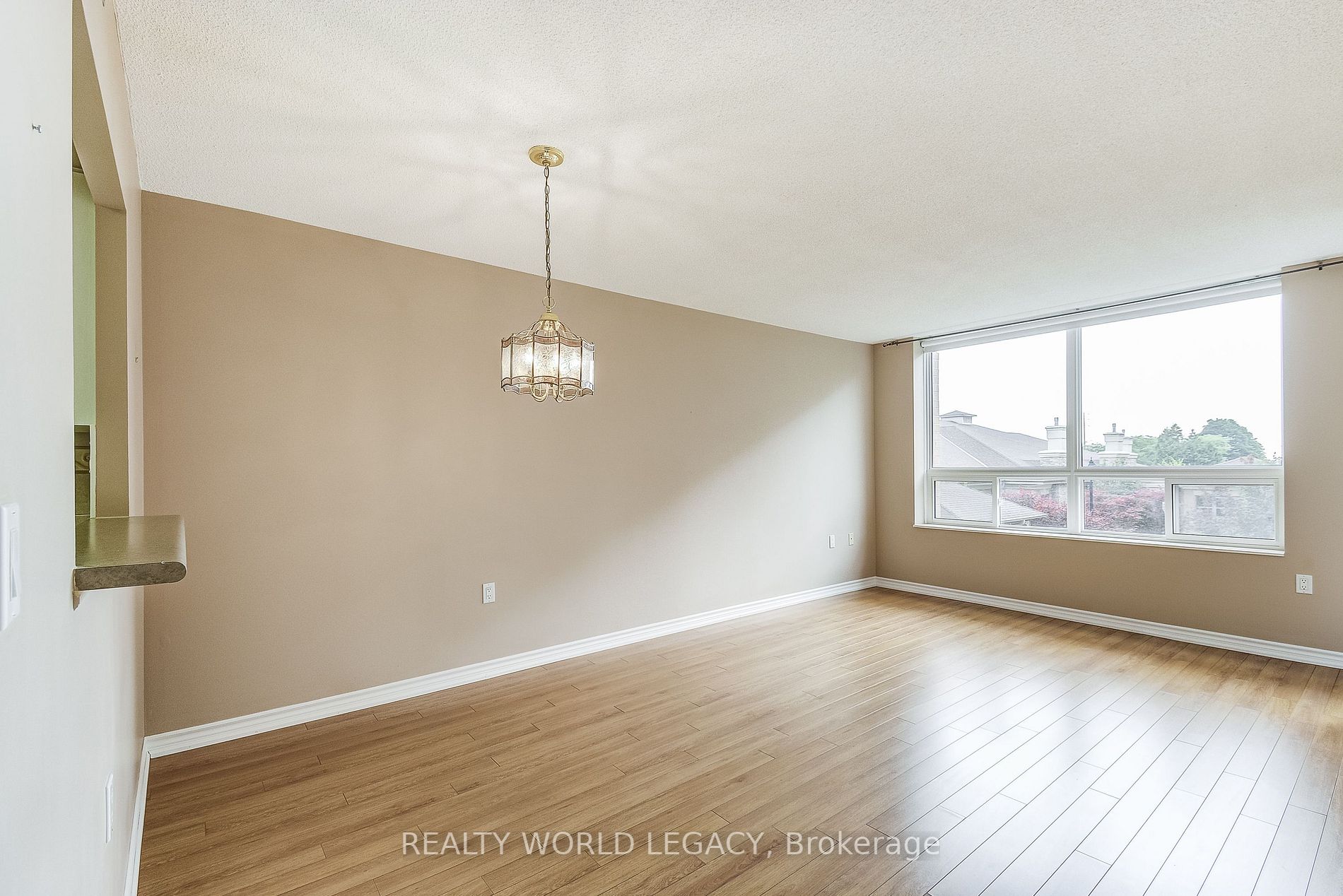 Listing W6734768 - Large Photo # 12