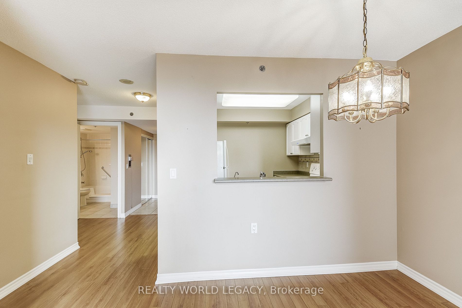 Listing W6734768 - Large Photo # 13