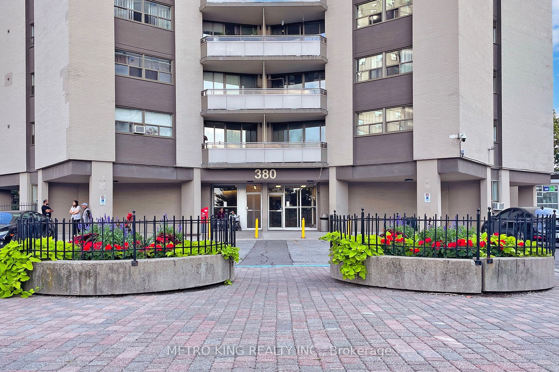 Listing W6734880 - Large Photo # 4
