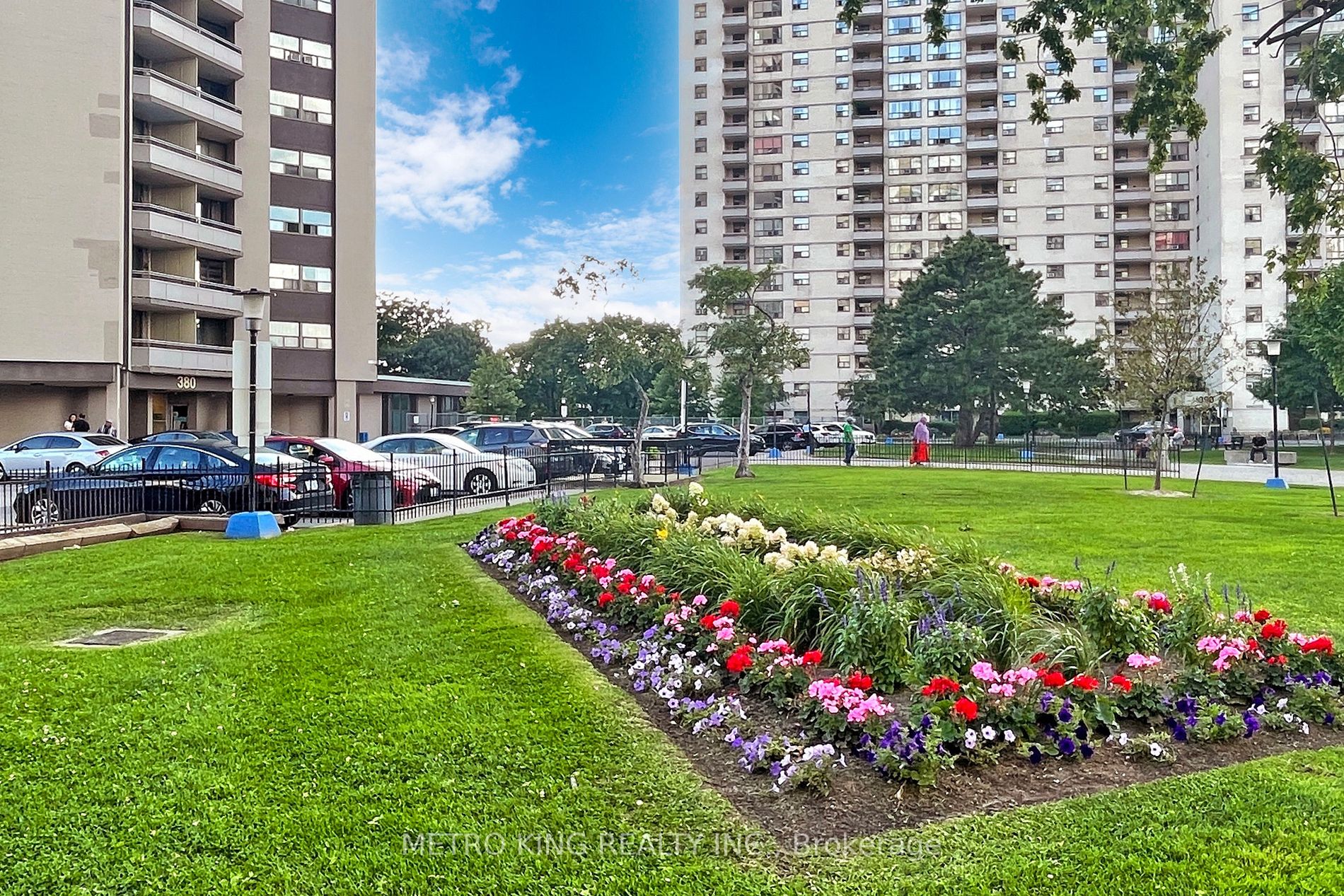 Listing W6734880 - Large Photo # 3