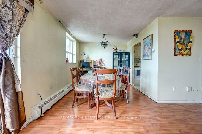 3577 Derry Rd E, #311