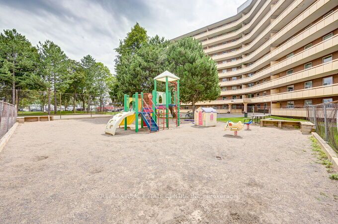 3577 Derry Rd E, #311