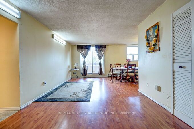 3577 Derry Rd E, #311