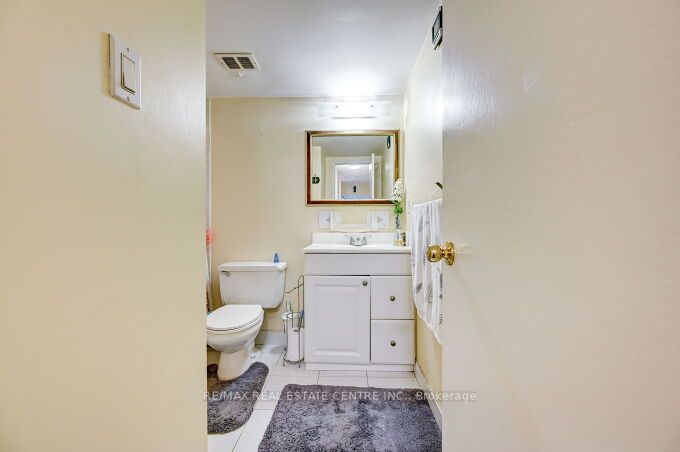 3577 Derry Rd E, #311