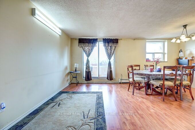 3577 Derry Rd E, #311