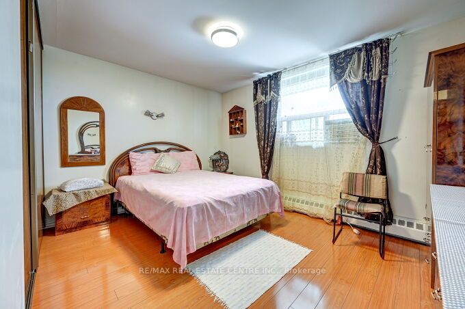 3577 Derry Rd E, #311