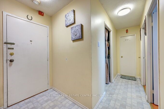3577 Derry Rd E, #311
