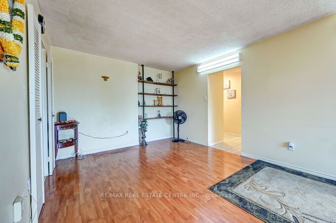 3577 Derry Rd E, #311