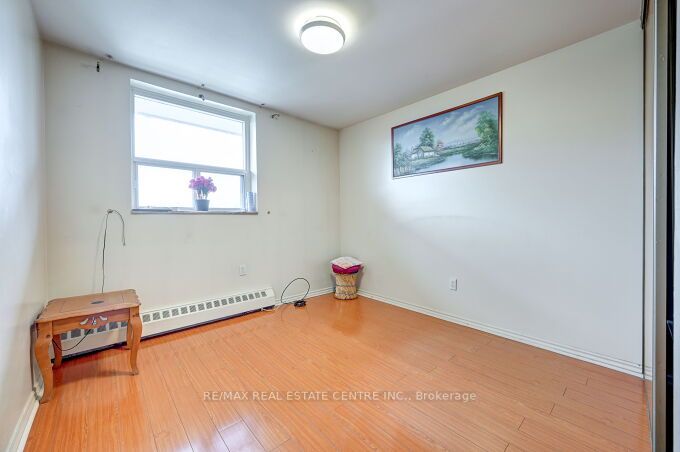 3577 Derry Rd E, #311
