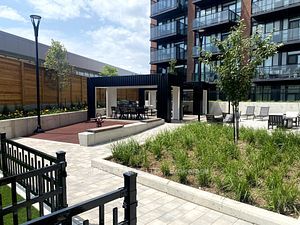 2300 St. Clair Ave W, #915