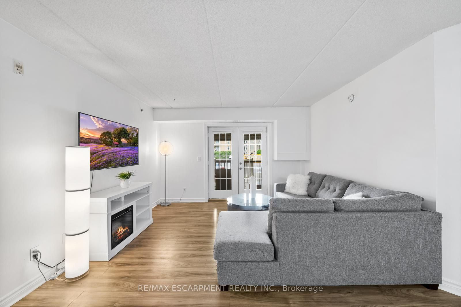 1460 Bishops Gate, #106