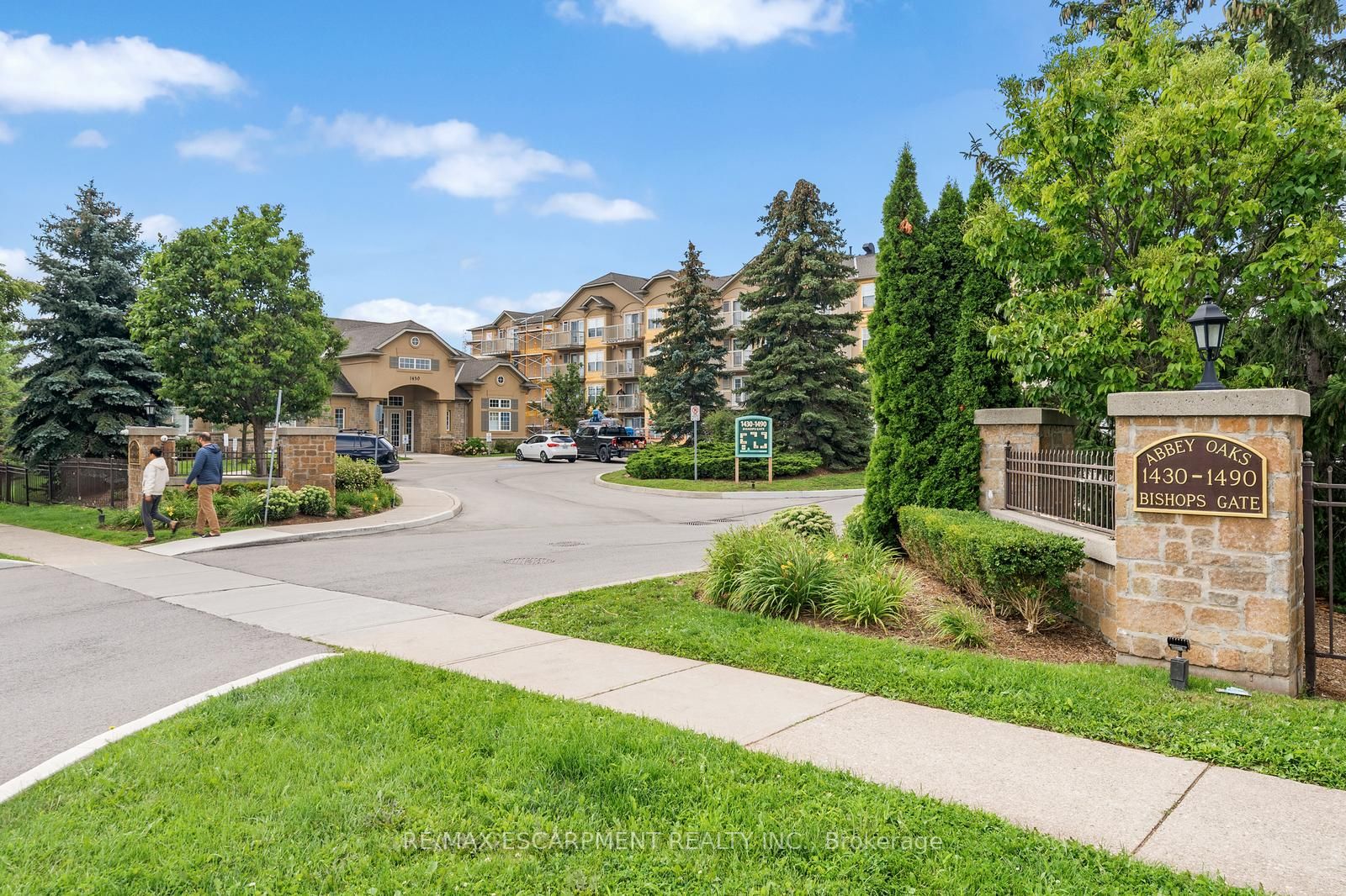 1460 Bishops Gate, #106