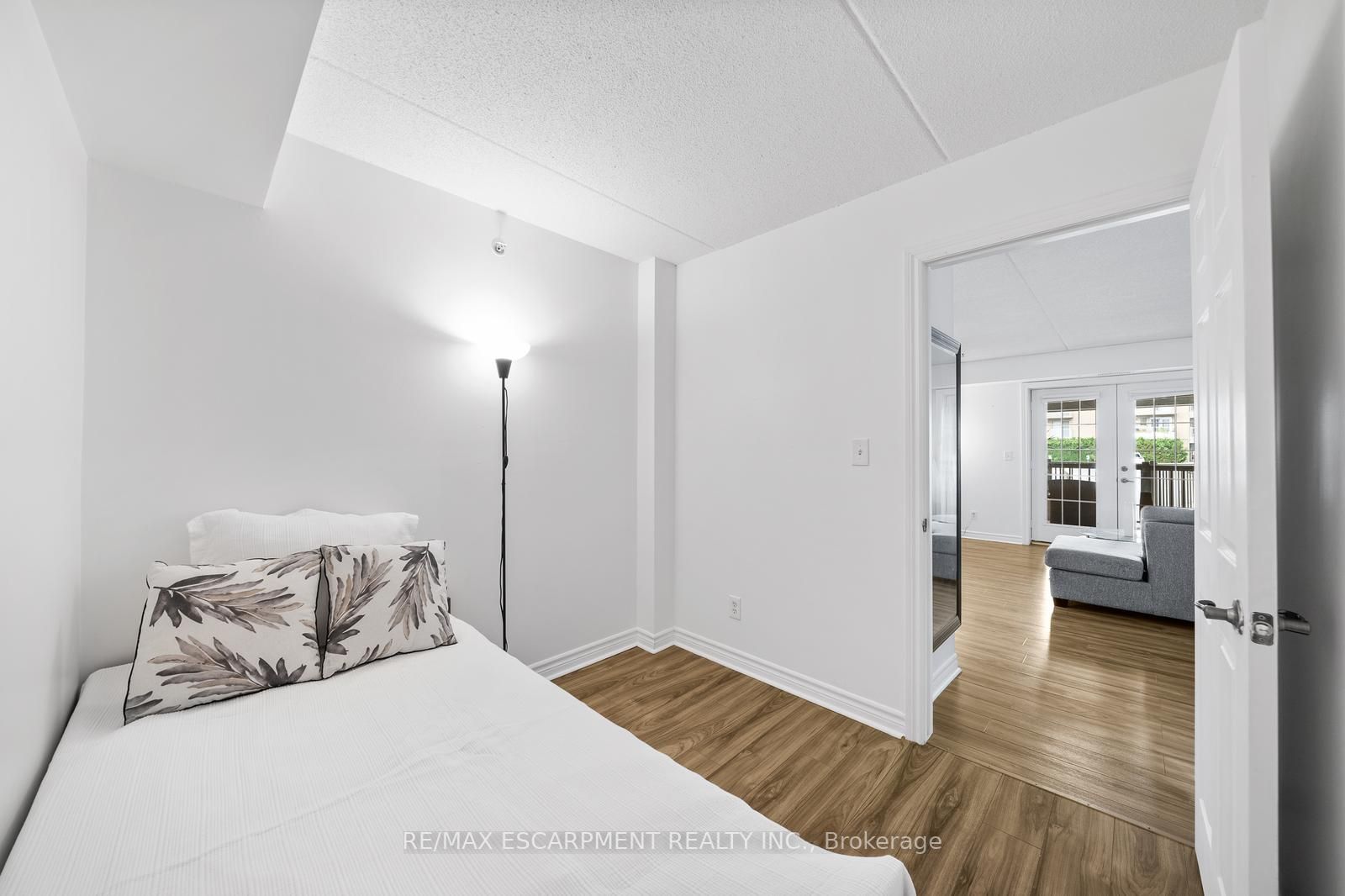 1460 Bishops Gate, #106