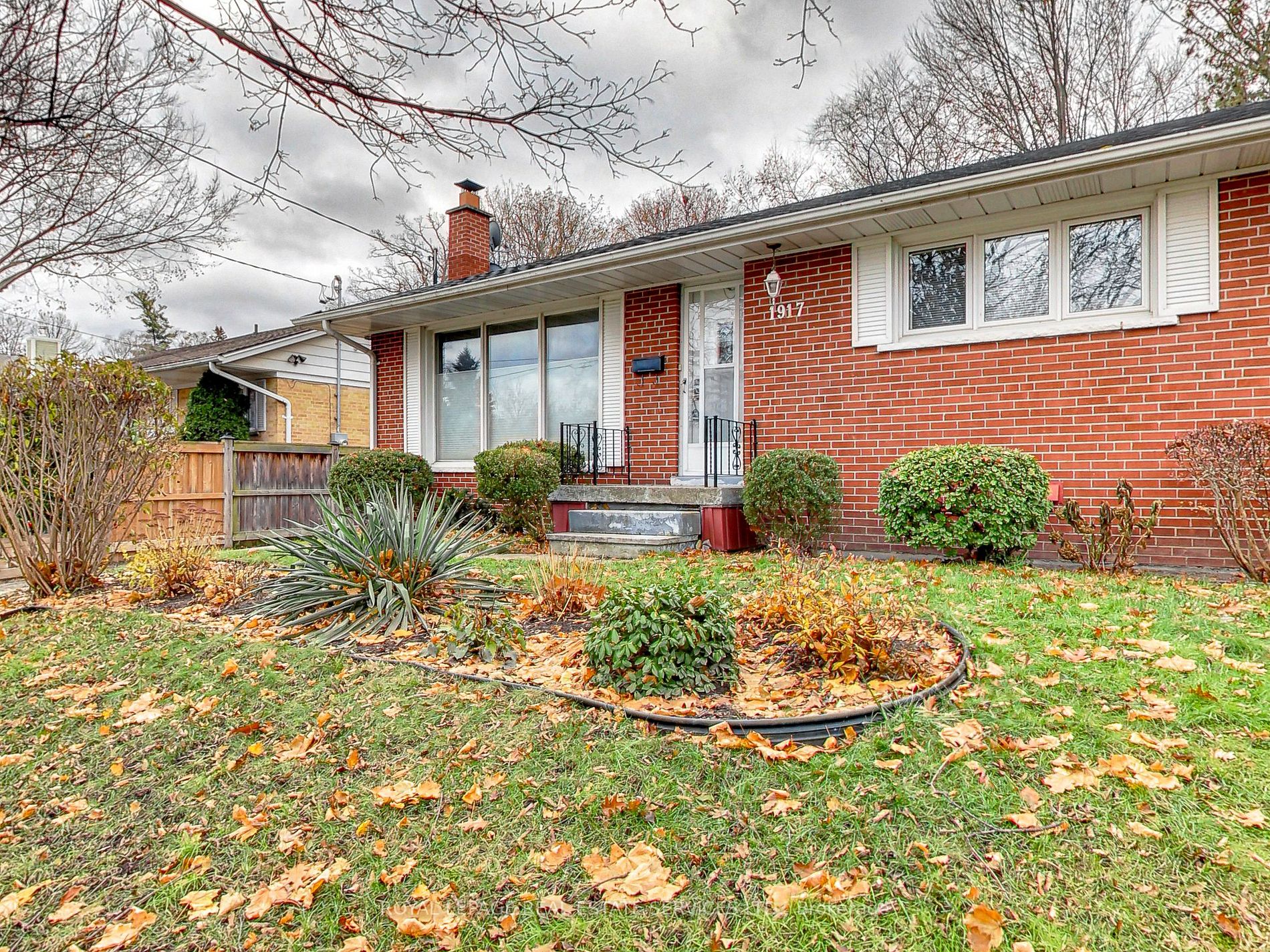 1917 Hartland Dr